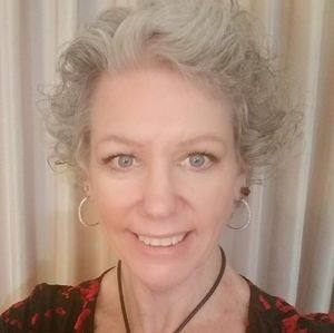 Meet your Posher, Kerri-Jo